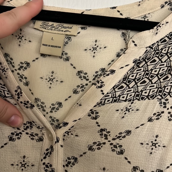 Lucky Brand L Shirt - Picture 2 of 3